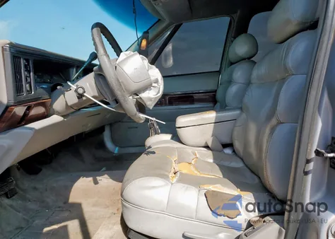 1998 Buick Lesabre Custom из США, поврежденный, VIN 1G4HP52K1WH527383